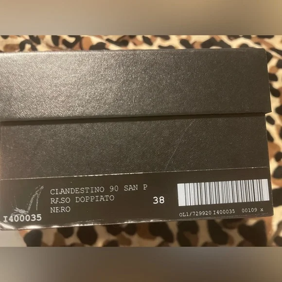 NWT GIUSEPPE ZANOTTI CIANDESTINO 90 SAN P
RASO DOPPIATO
NERO - Picture 5 of 5